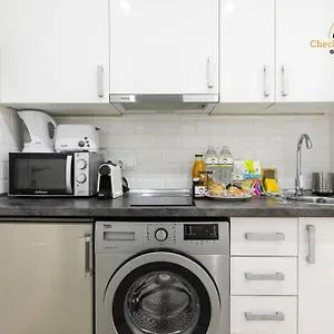 https://apartamento-el-acuerdo-centro-torremolinos.1costadelsol.com